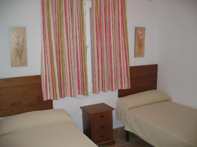 Apartamentos Perez Zara Conil De La Frontera Room photo
