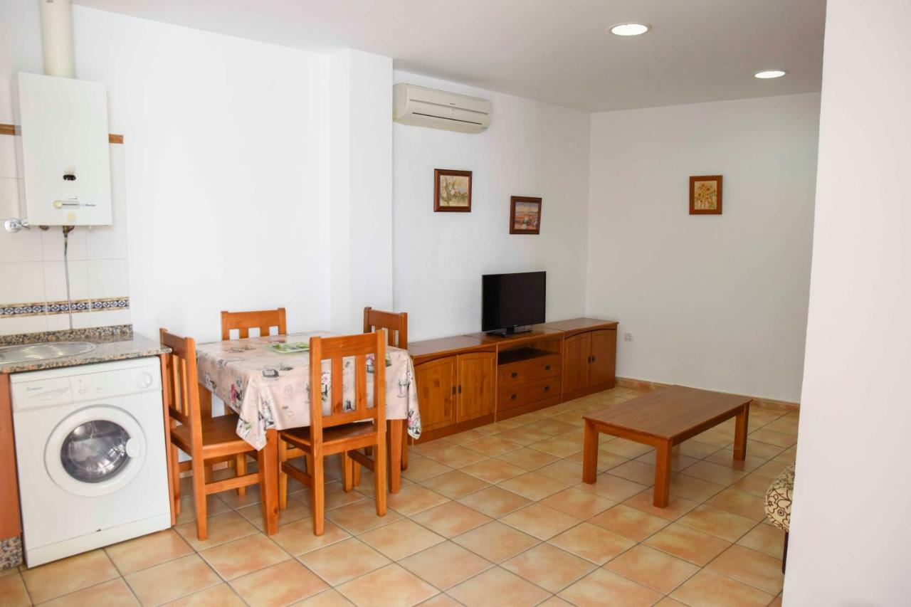 Apartamentos Perez Zara Conil De La Frontera Exterior photo