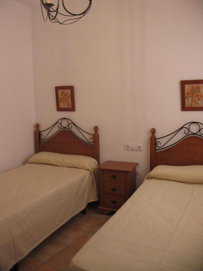 Apartamentos Perez Zara Conil De La Frontera Room photo